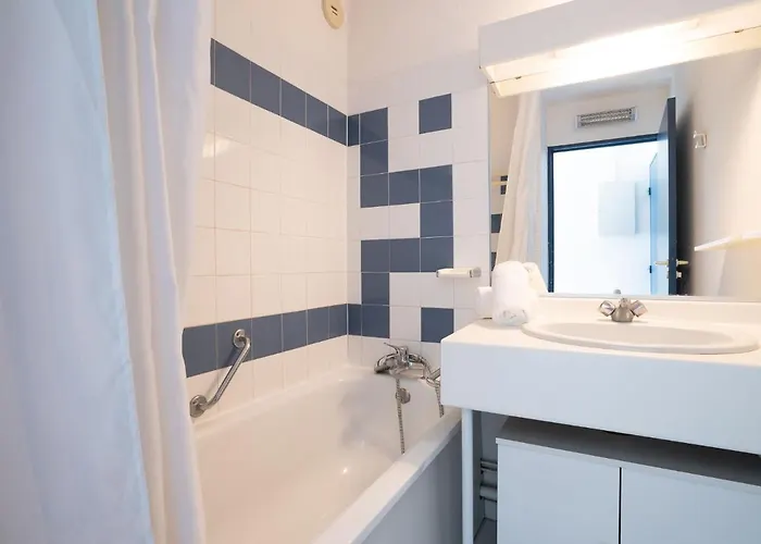 La Palme D'or-16 By Interhome アグド