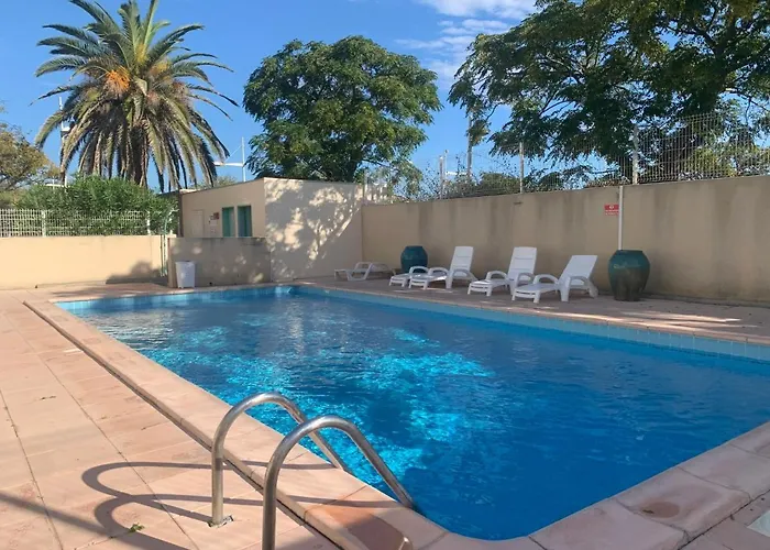 La Palme D'or-16 By Interhome *